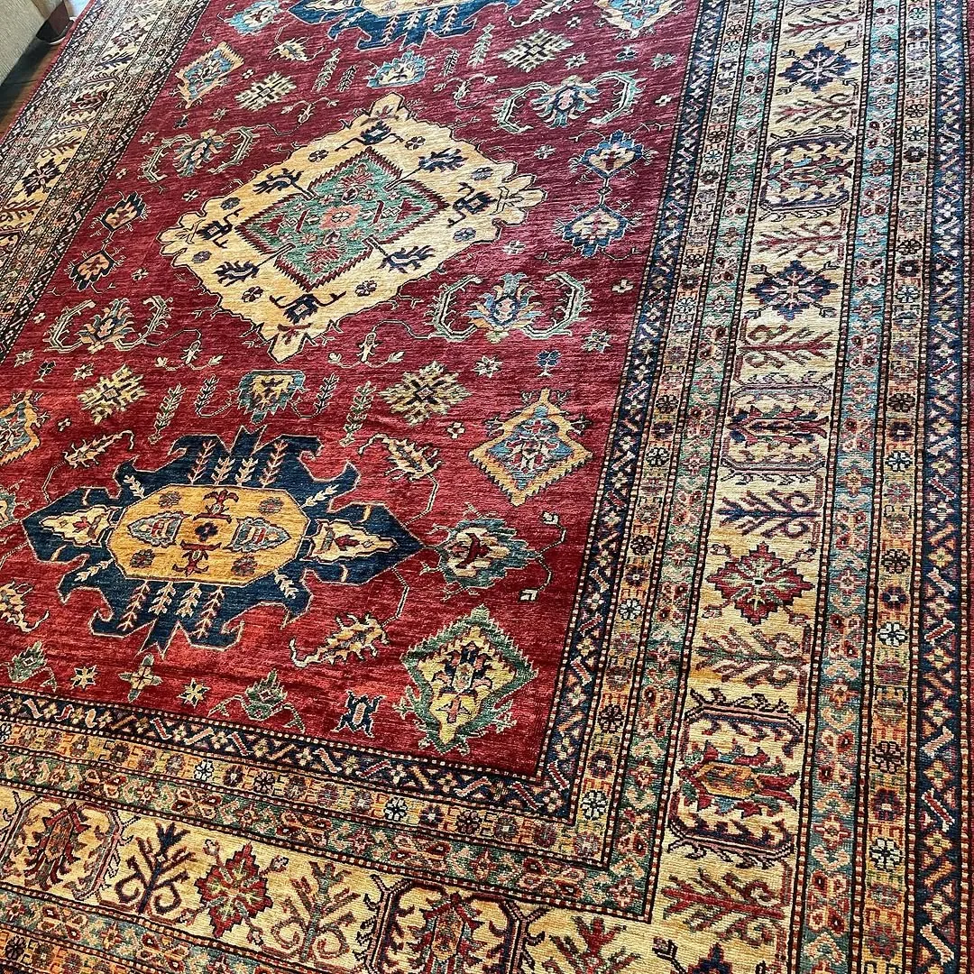 Red Kazak Medallion Carpet &mdash; hand-knotted Caucasian Geometric Oriental rug