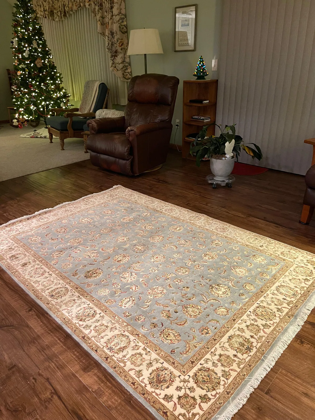 Pale Blue Garden Carpet &mdash; hand-knotted Fine Floral Lattice Oriental rug
