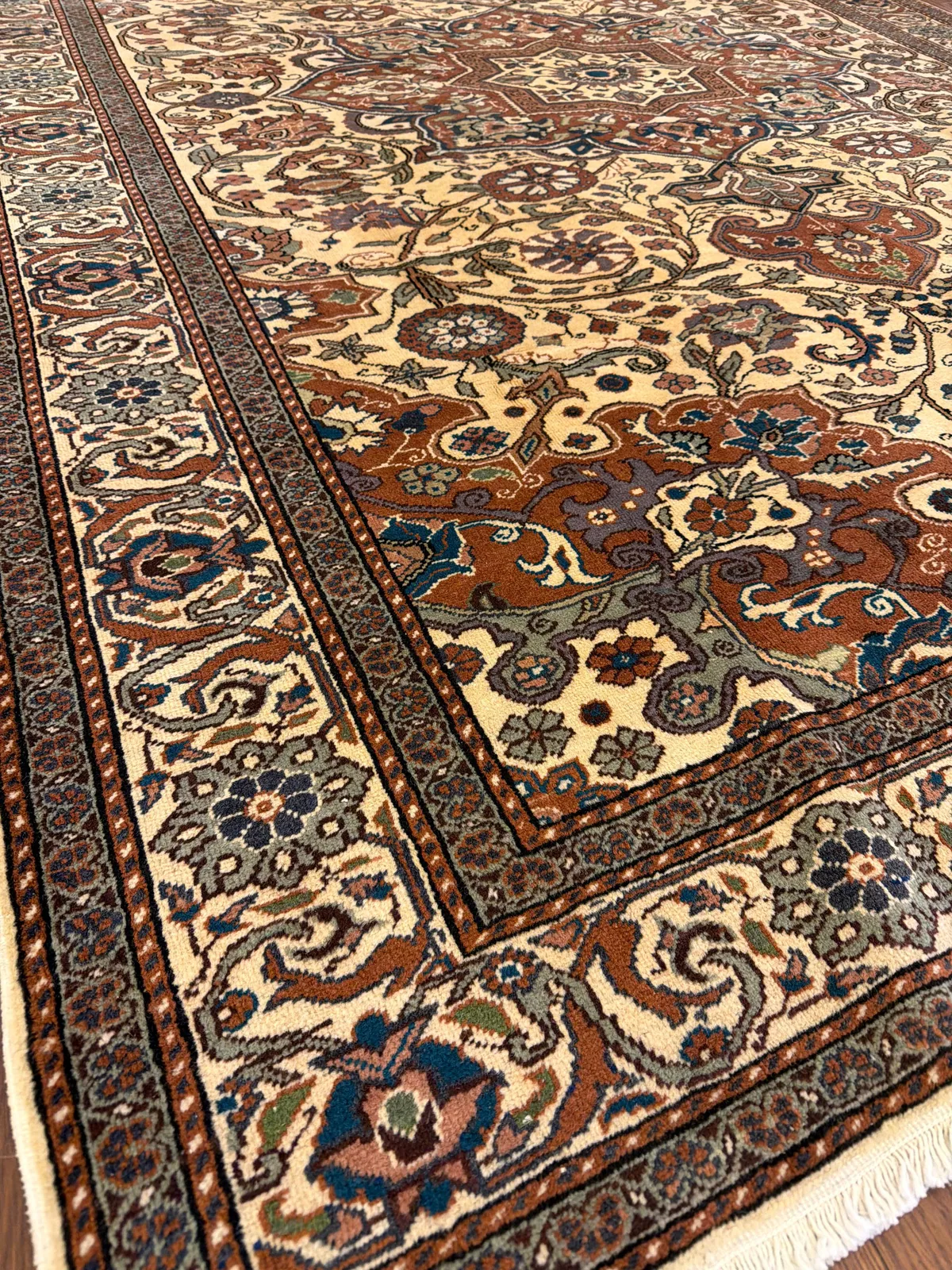 Ivory Blossom Carpet &mdash; hand-knotted Persian Village Floral Oriental rug